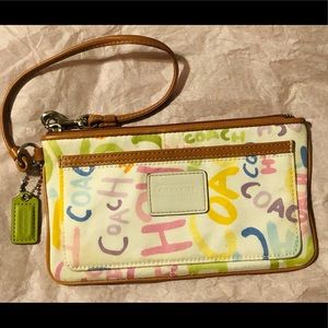 🌸COACH WRISTLET 💕